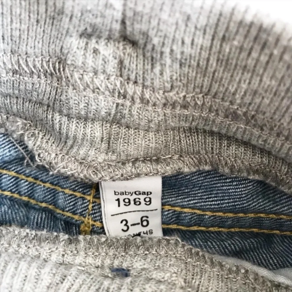 BABygap denim wash denim cut off shorts EUC 3-6m
